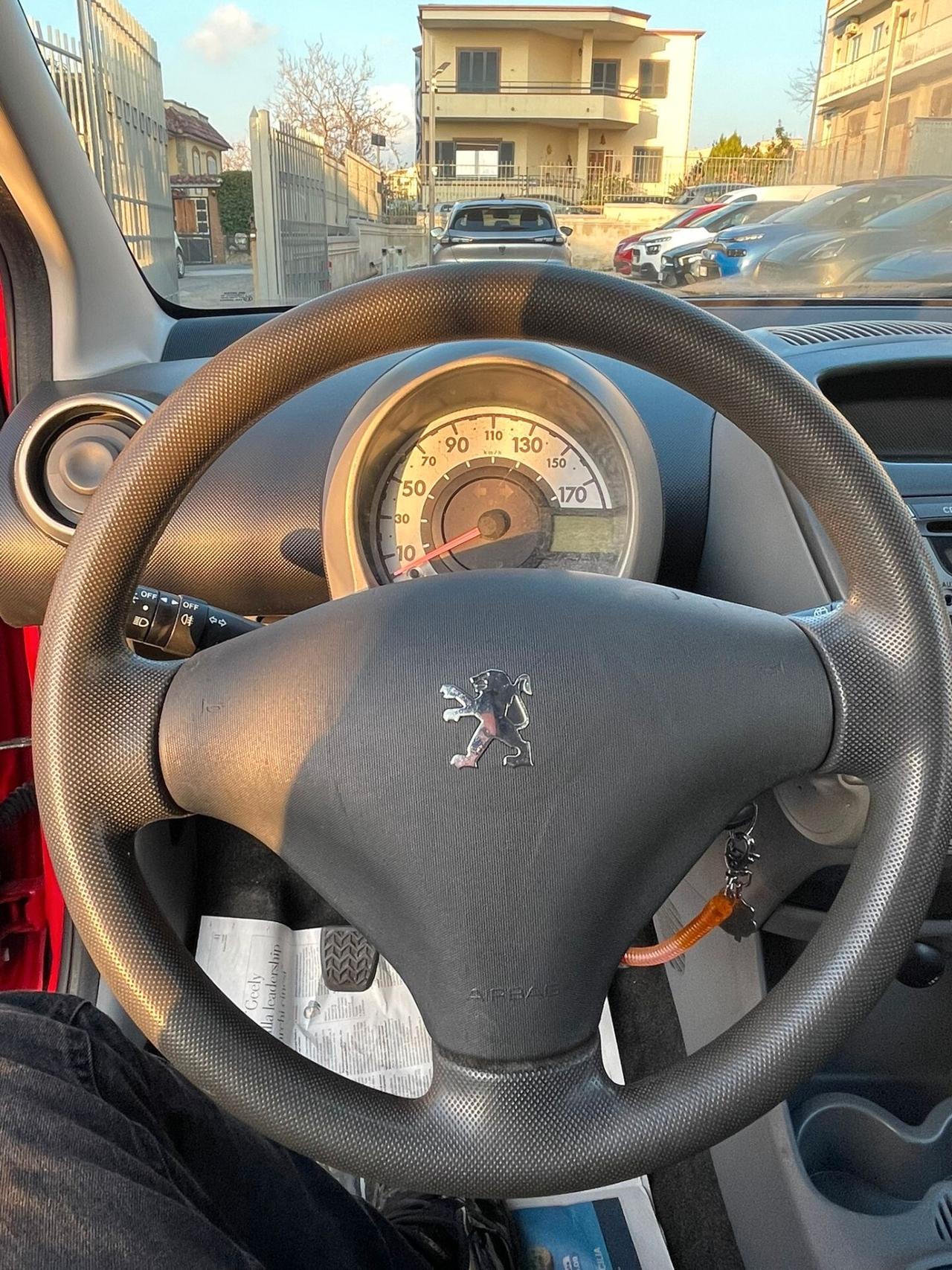 Peugeot 107 1.0cc 68CV 3p. Plaisir