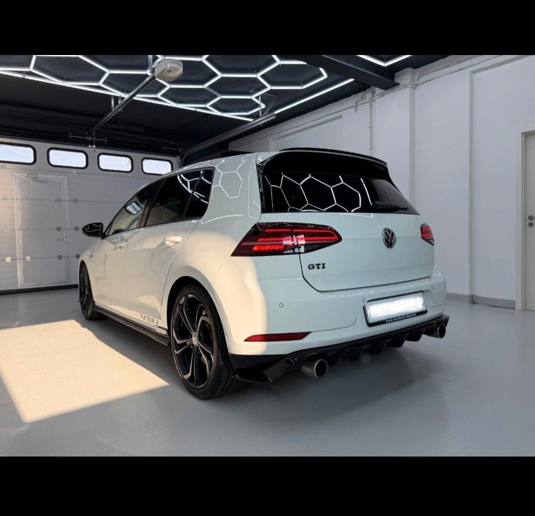 Volkswagen Golf GTI 2.0 TSI TCR DSG