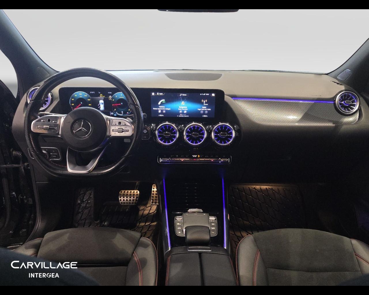 Mercedes-Benz GLA 180 Premium auto