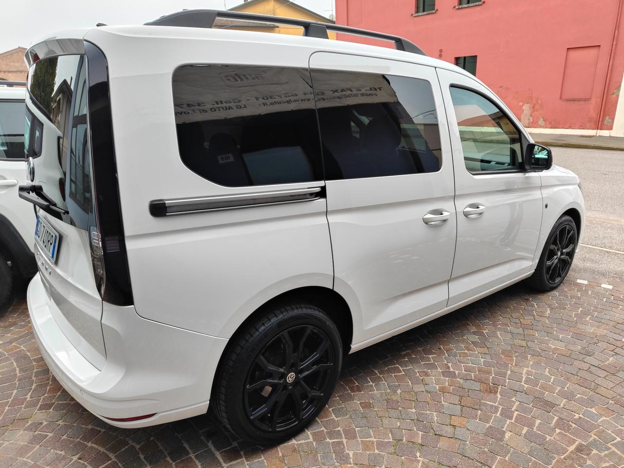 Volkswagen Caddy 2.0 TDI 122 CV DSG Style