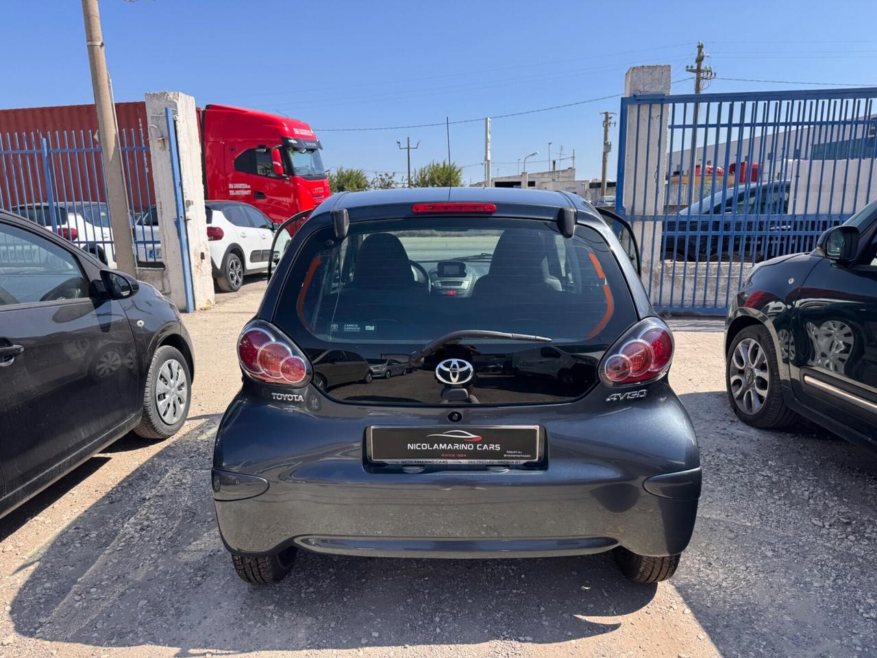 Toyota Aygo 1.0 VVT-i 5 porte “NAVI-LED”