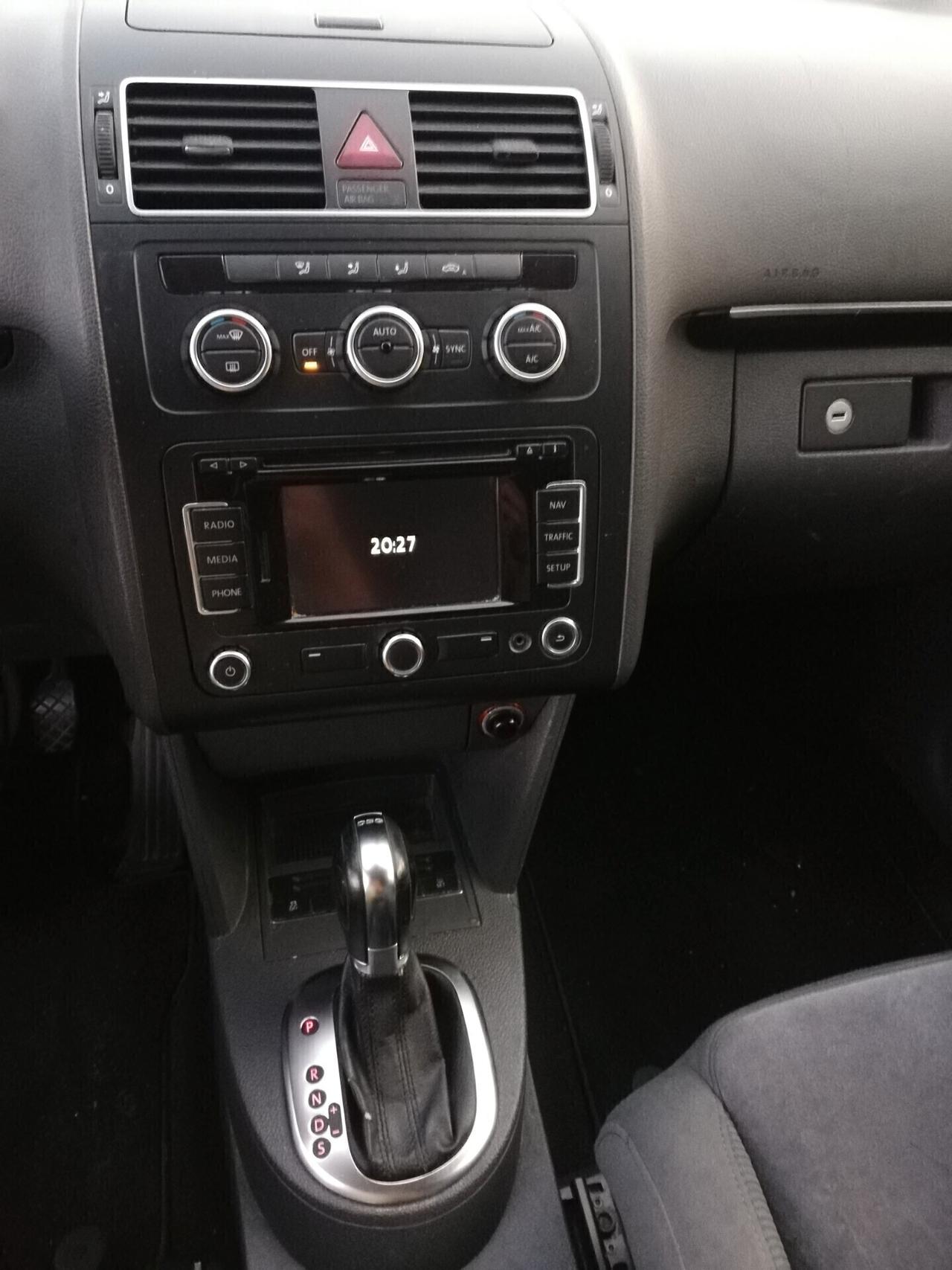 Volkswagen Touran 1.4 TSI DSG Highline EcoFuel