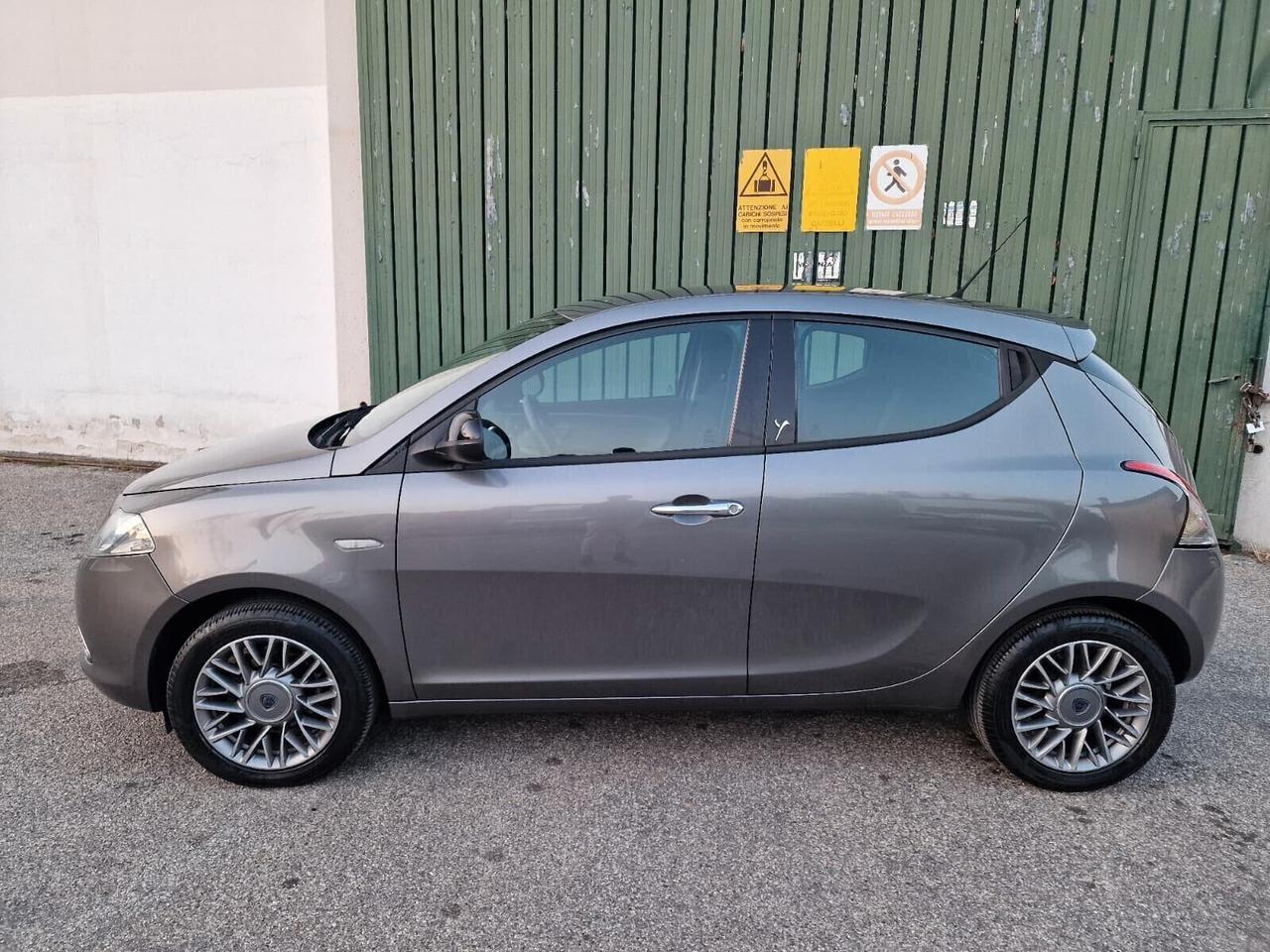 Lancia Ypsilon 1.2 benz 69 CV
