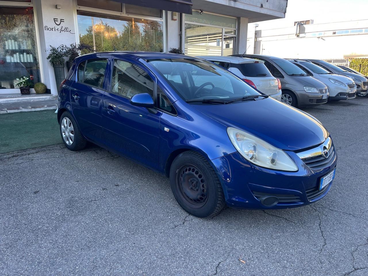 Opel Corsa 1.4 16V 5 porte Cosmo