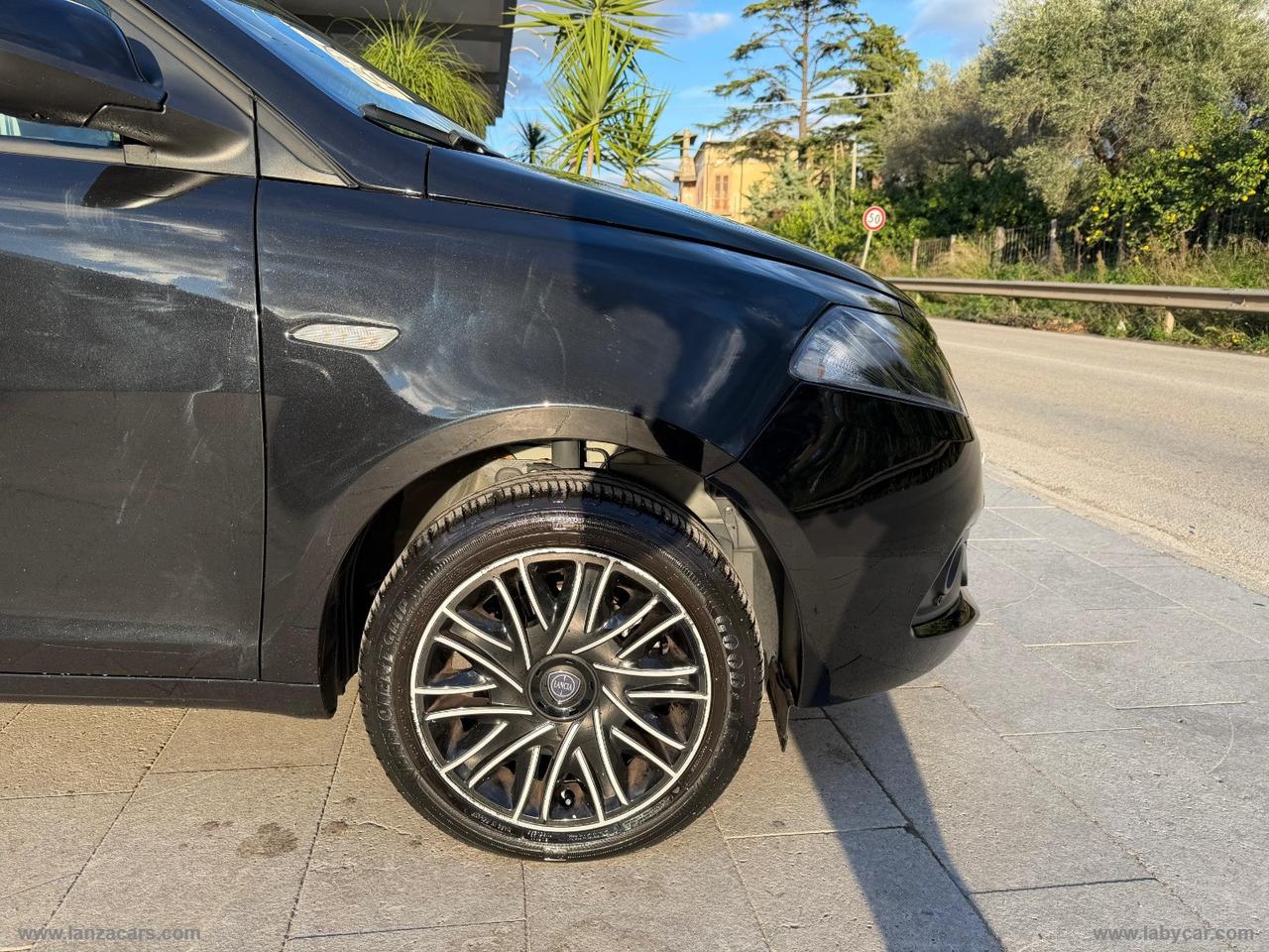 LANCIA Ypsilon 1.0 FireFly 5p.S&S Hybryd Gold