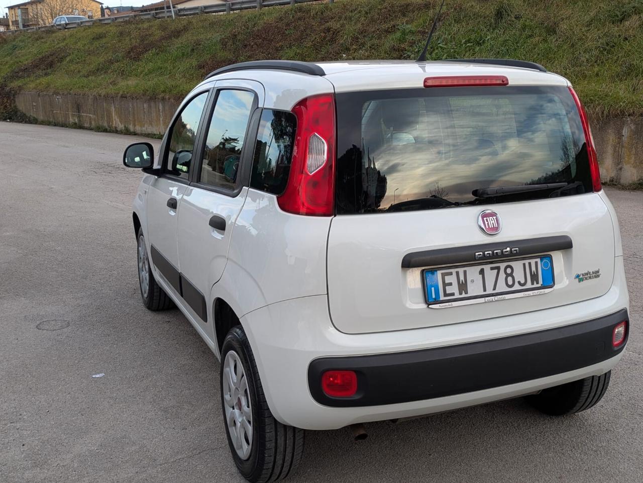 Fiat Panda 0.9 TwinAir Turbo Natural Power Lounge