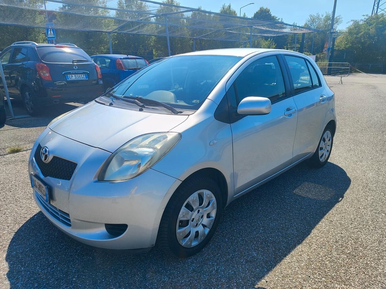 Toyota Yaris 1.0 3 porte Sol