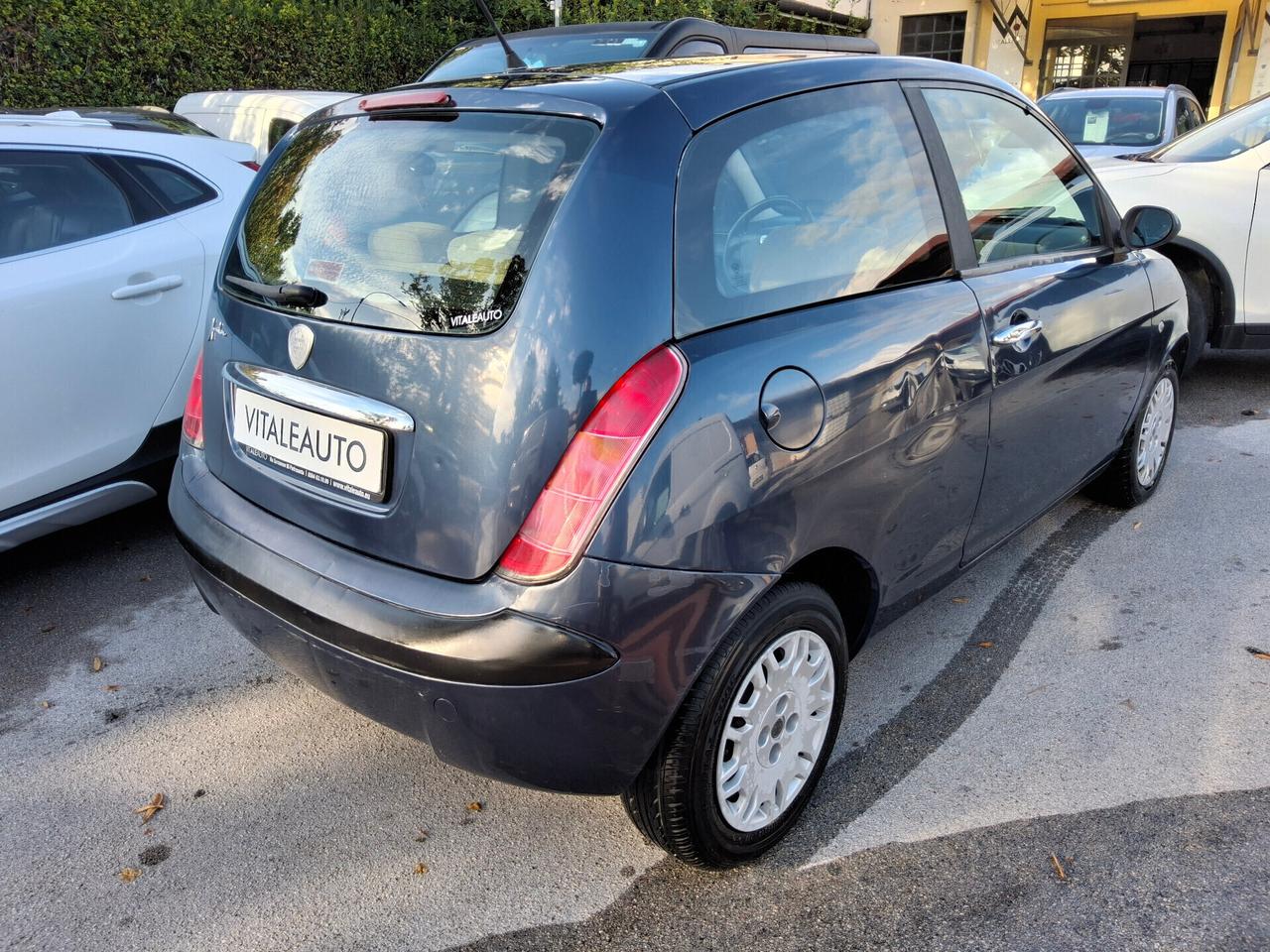 Lancia Ypsilon 1.2 Argento ((TUTTO INCLUSO))