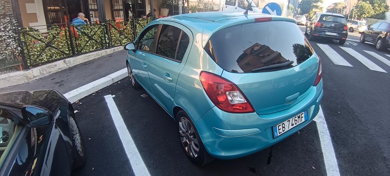 Opel Corsa 1.2 3 porte Club