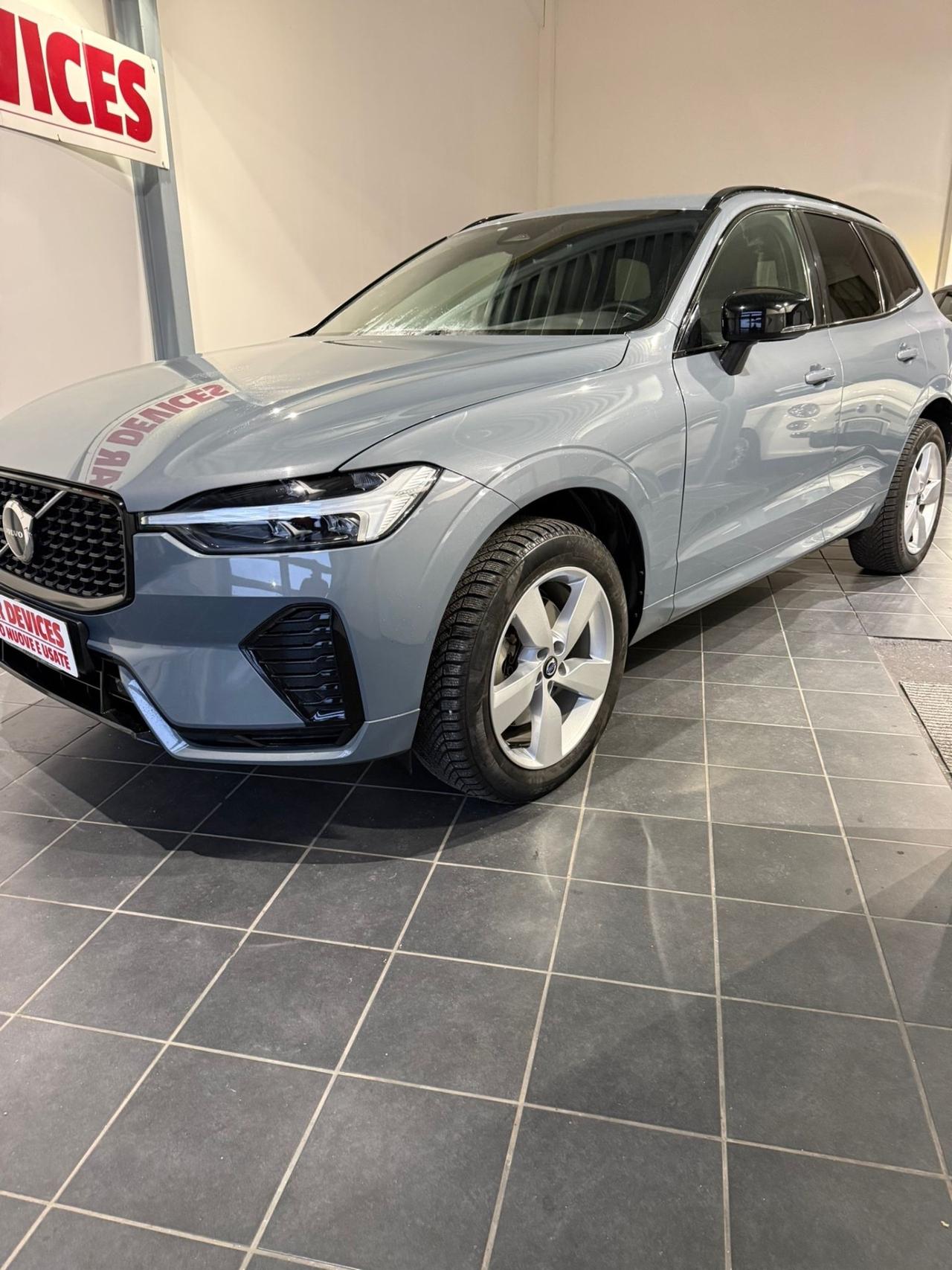 Volvo XC 60 -4x4 -UNICO PROPRIETARIO-GARANZIA