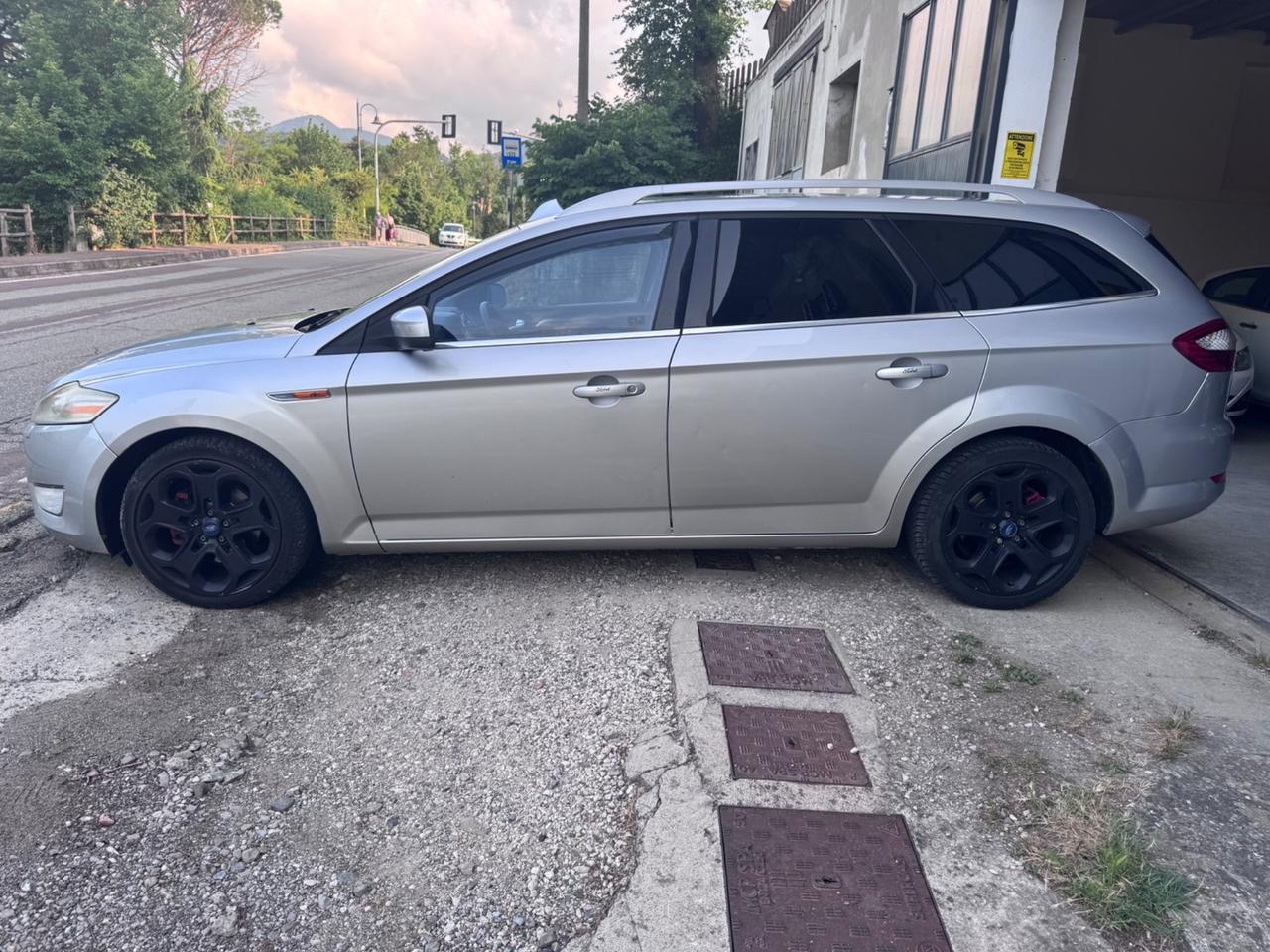 Ford Mondeo 2000 TDCi 140 CV Ghia DPF con cambio automatico 6Tronic