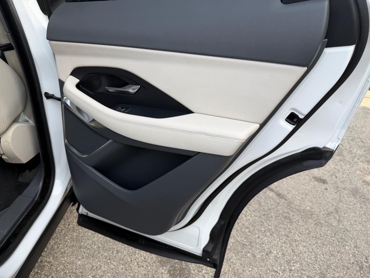 Jaguar E-Pace 2.0D 180 CV AWD cambio aut. S