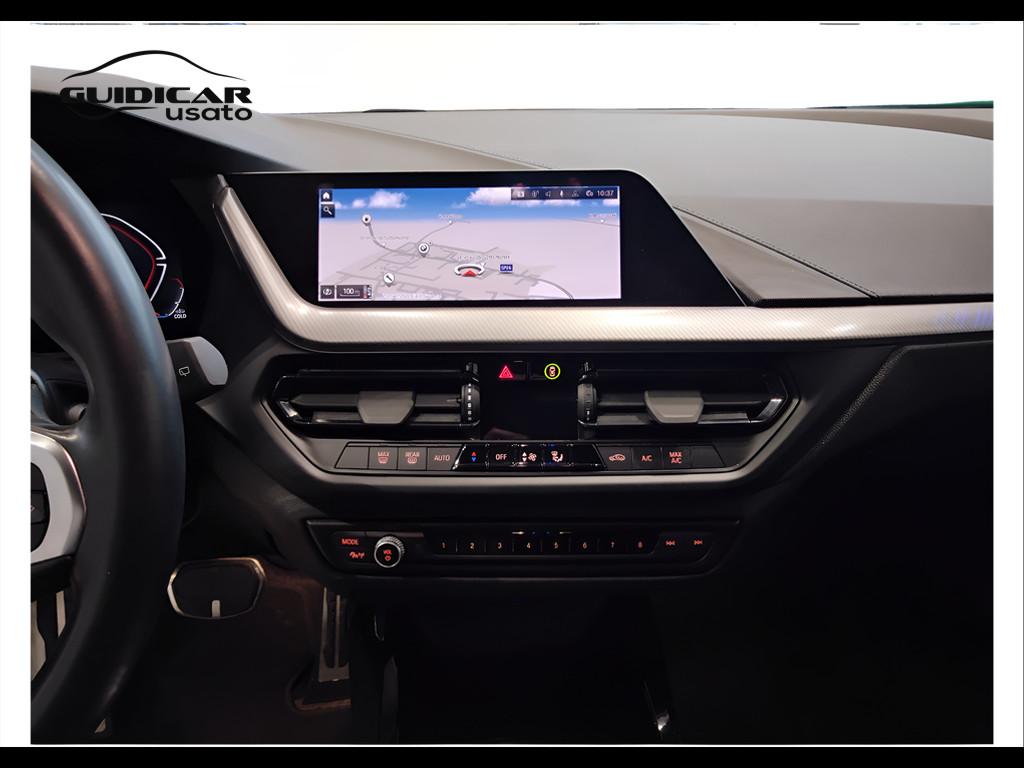 BMW Serie 1 F40 - 116d Msport Exterior auto