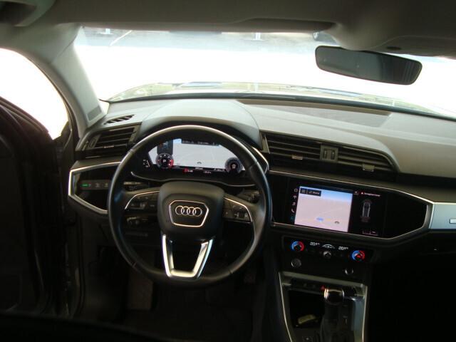 Audi Q3 35 2.0 tdi s-tronic 150CV