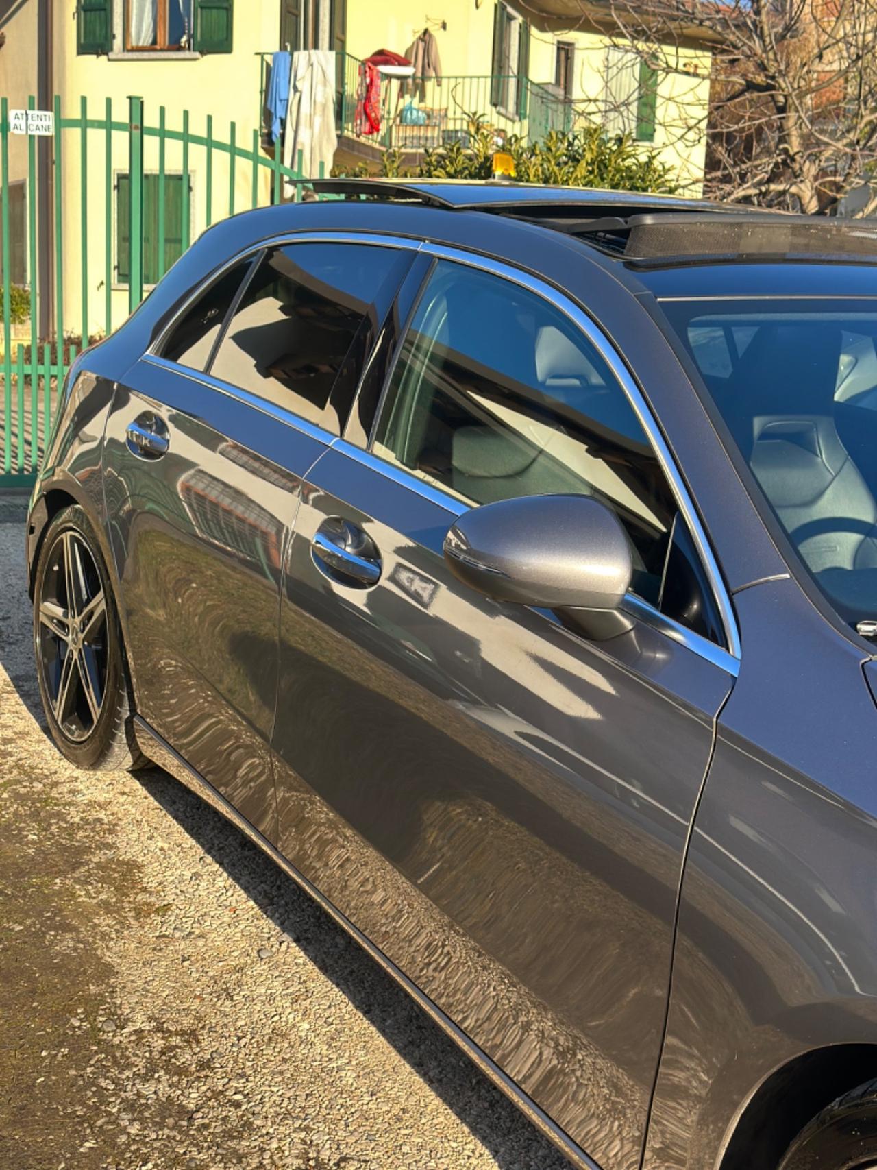 Mercedes-benz A180d AUTOMATIC SPORT