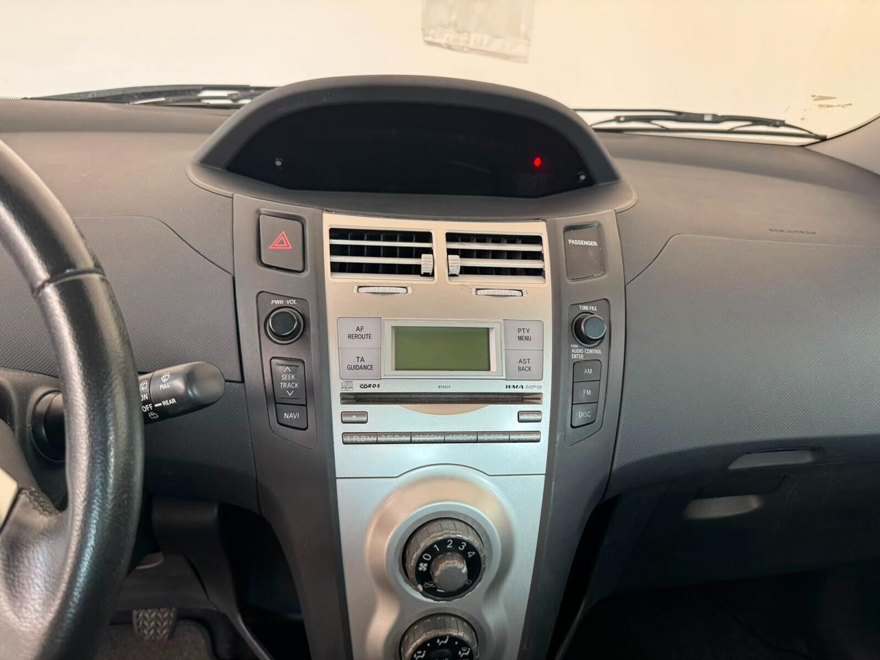 Toyota Yaris 1.0 3 porte
