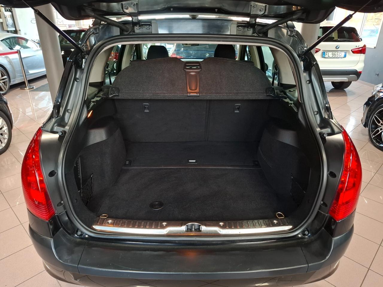 Peugeot 308 1.6 HDi 90CV Neopatentato