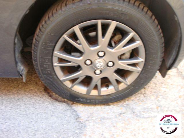 TOYOTA - iQ - 1.0 CVT Lounge