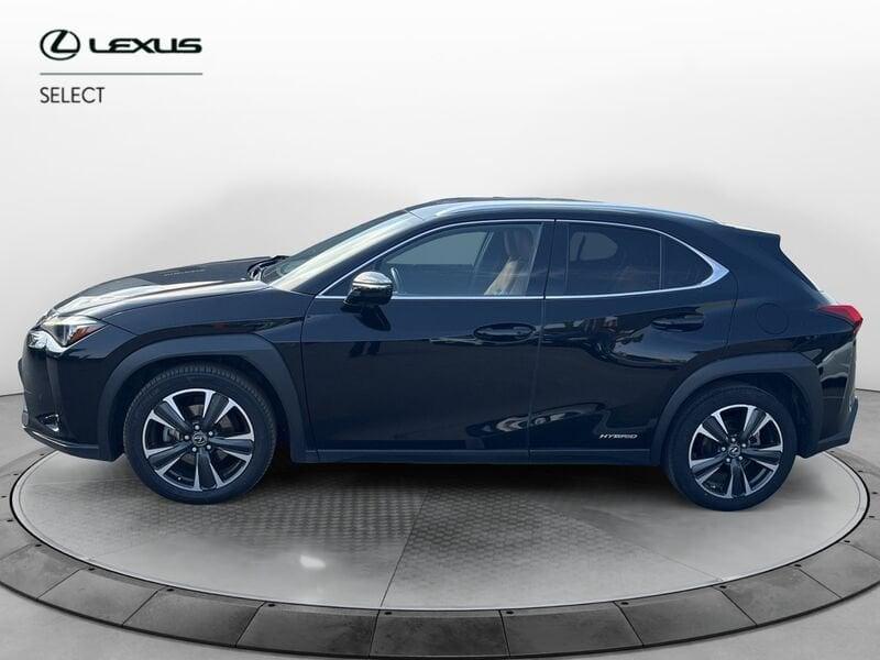 Lexus UX Hybrid Luxury