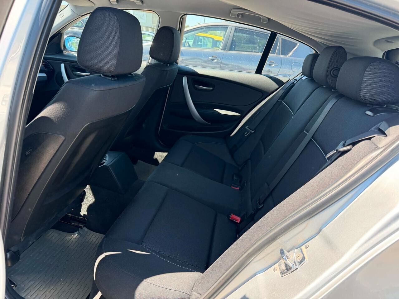 Bmw 116 116i cat 5 porte Futura/NEOPATENTATI