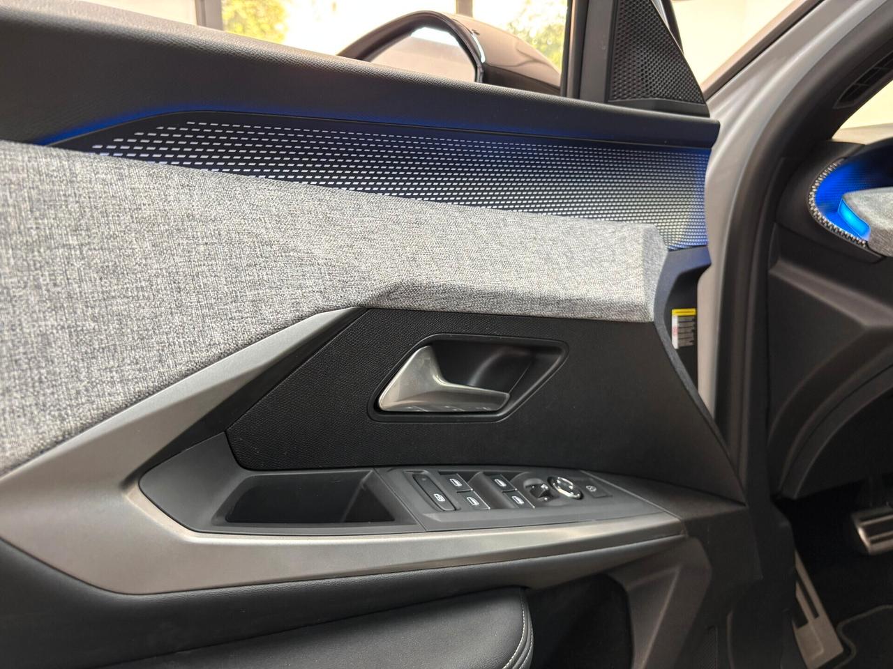 Peugeot 3008 Hybrid 145 e-DCS6 GT Vari Colori