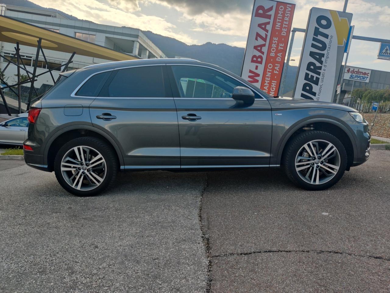 Audi Q5 40 TDI quattro S tronic line plus