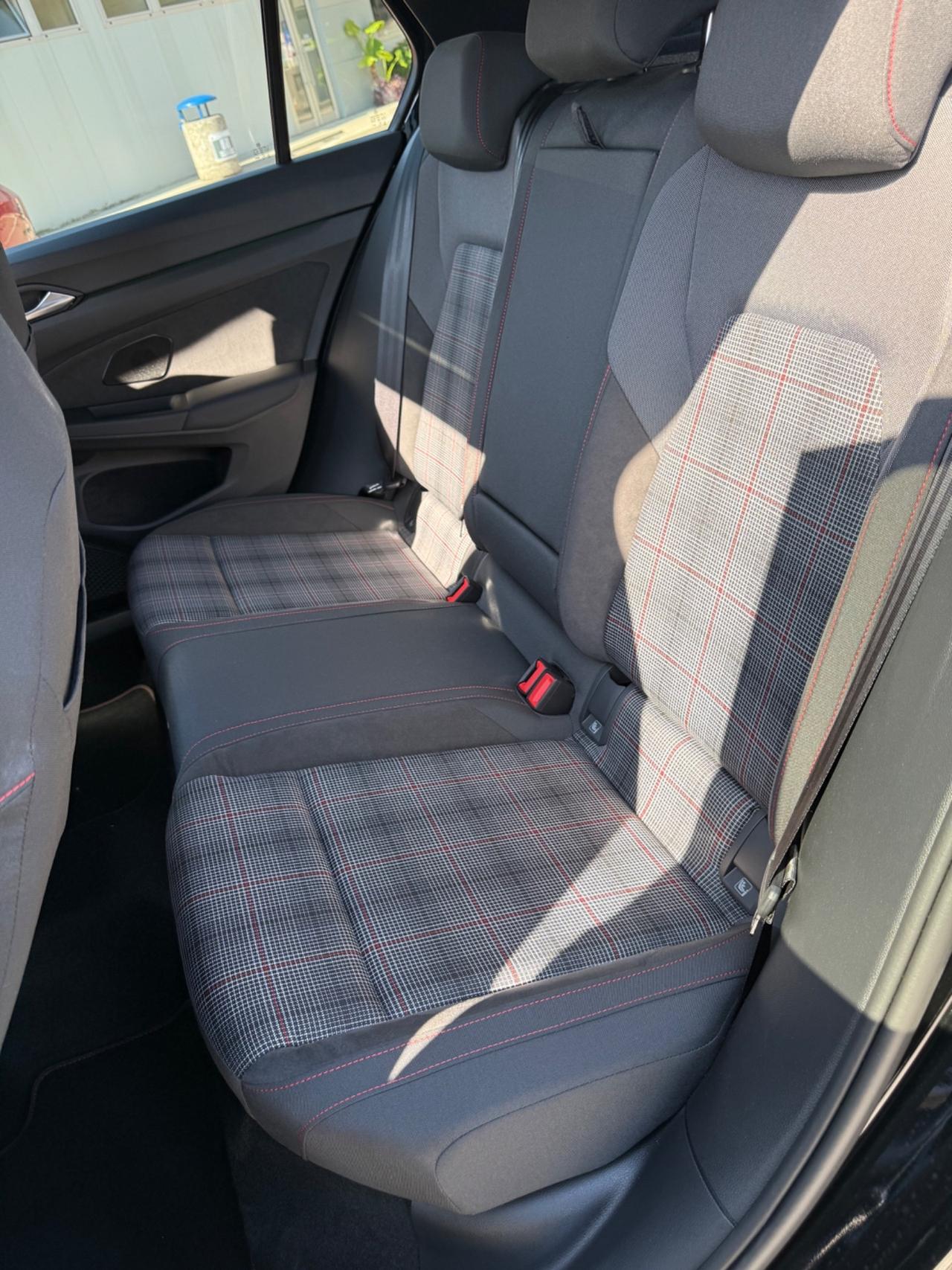 Volkswagen Golf GTI 2.0 TSI DSG Black Style