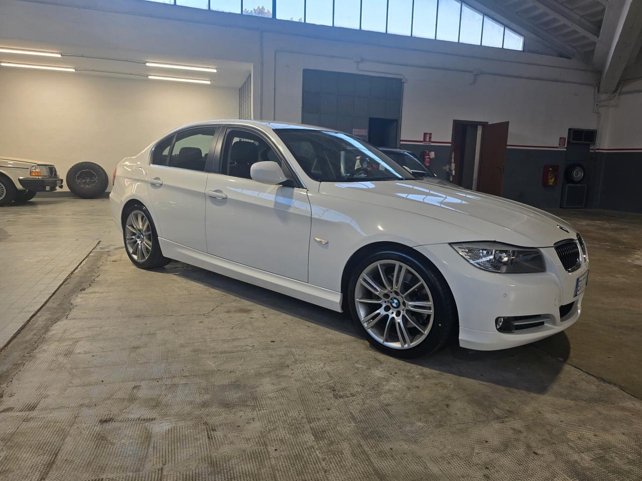 Bmw 330i Manuale