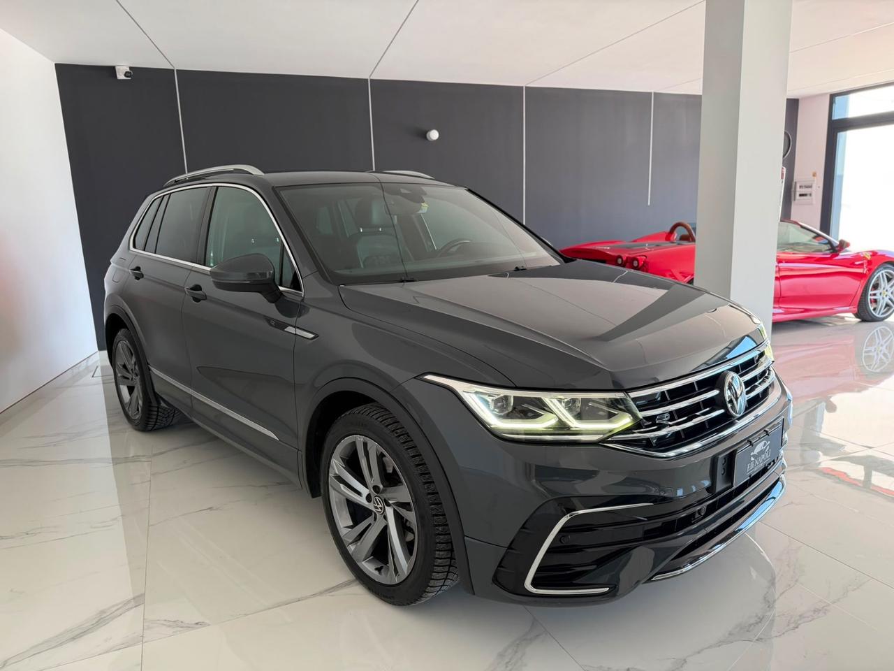 Volkswagen Tiguan 2.0 TDI 150 CV SCR DSG R-Line