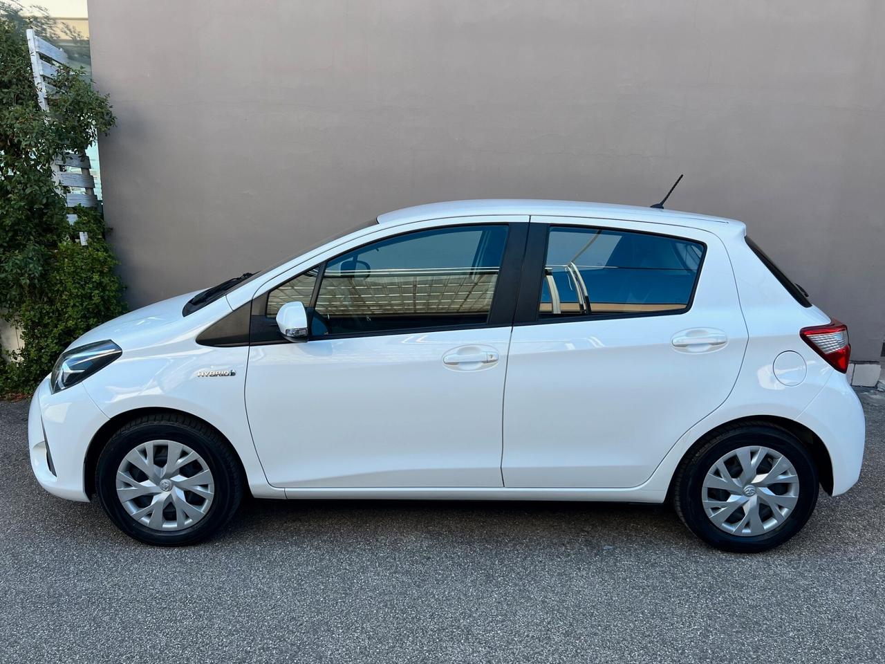 Toyota Yaris 5pt 1.5h HYBRID Style my18 AUTO/CAMERA OK NEOPAT.