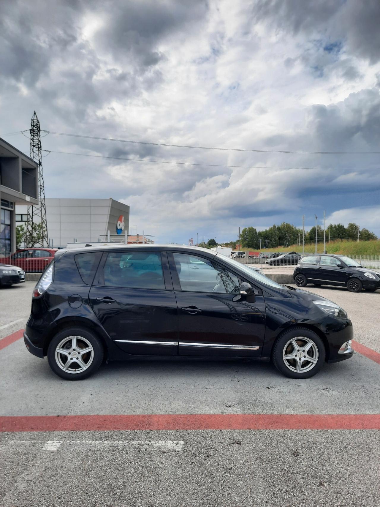 Renault Scenic Scénic XMod 1.5 dCi 110CV UNICO.PRO