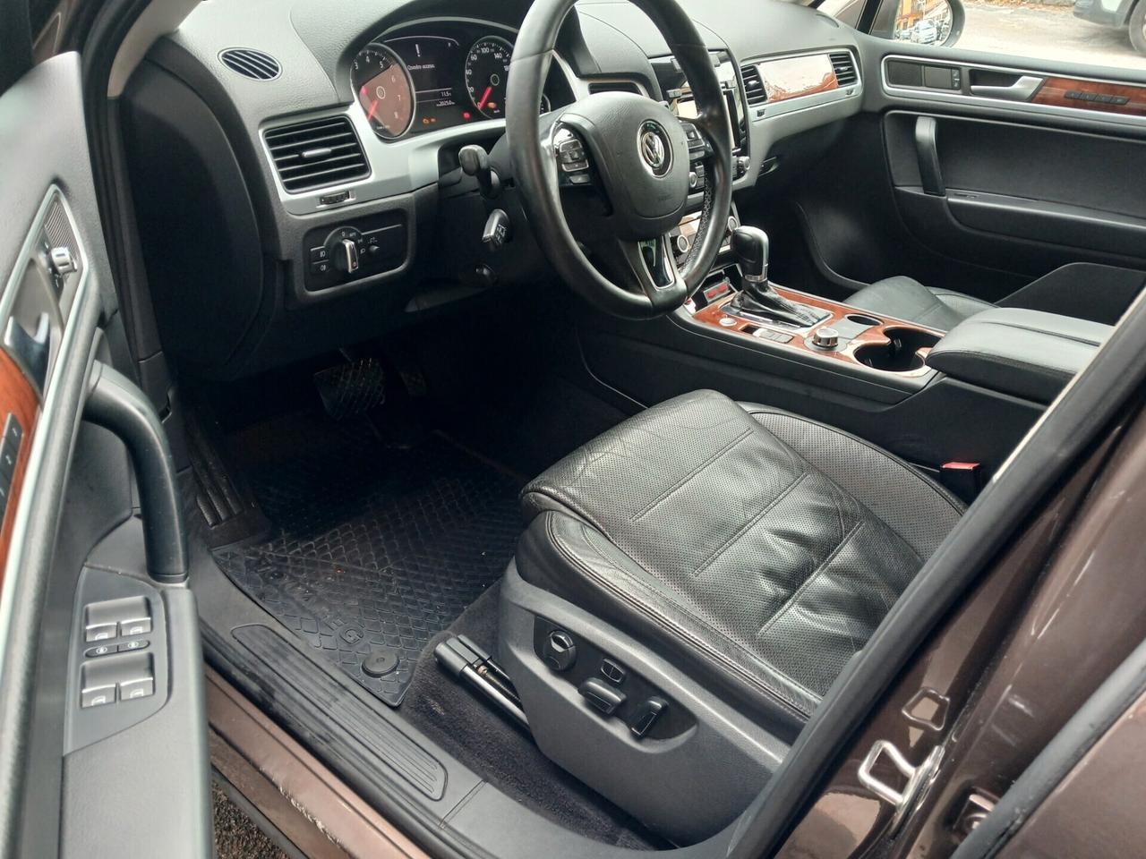 TOUAREG 3.6 V6 FSI 4X4 GANCIO TRAINO