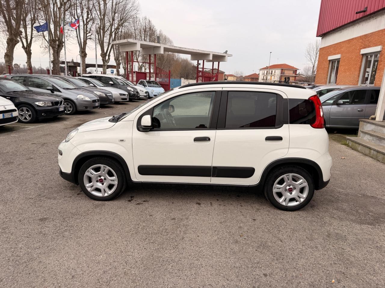 Fiat Panda 1.0 FireFly S&S Hybrid Red senza nessun vincolo di finanziamento