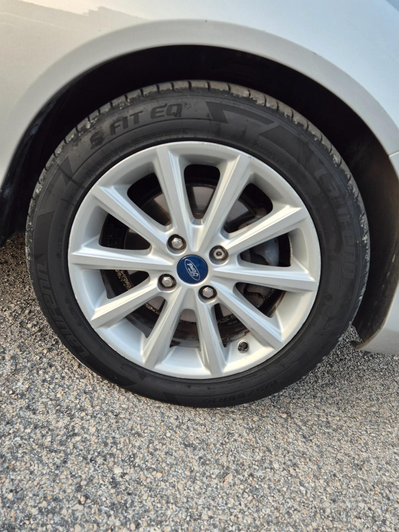 Ford B-Max 1.5 TDCi 75 CV Titanium