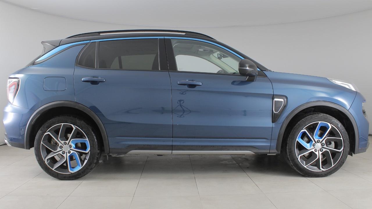 Lynk & Co 01 - 01 1.5 td phev auto