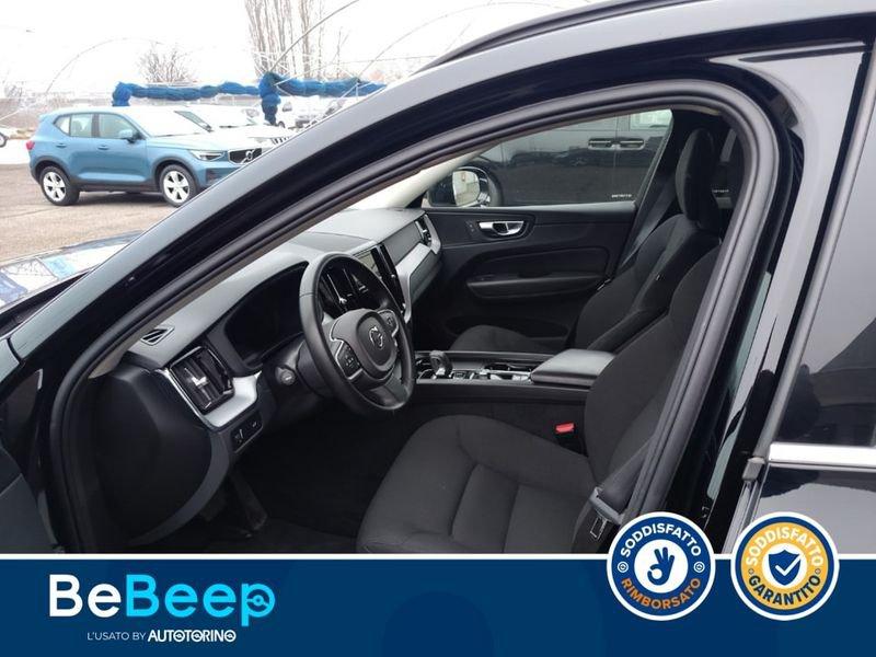 Volvo XC60 2.0 B4 MOMENTUM PRO AUTO