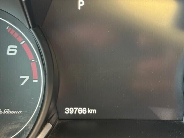 Alfa Romeo Stelvio 2.0 Turbo 280 CV AT8 Q4 Ti