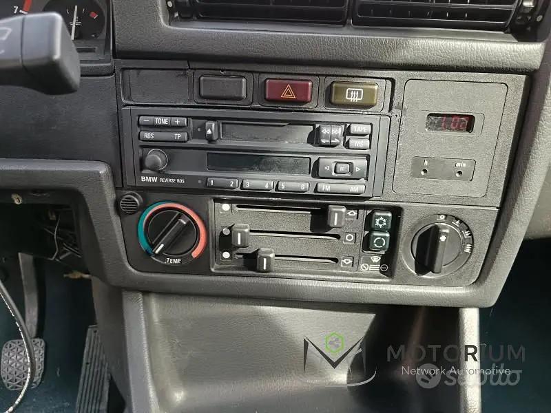BMW 318 i
