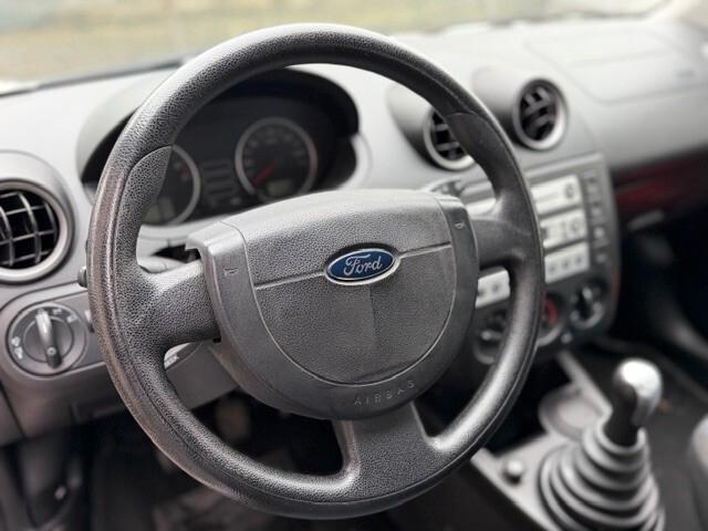 Ford Fiesta 1.2 16V 5p. Ambiente Euro 4 adatta a neopatentati