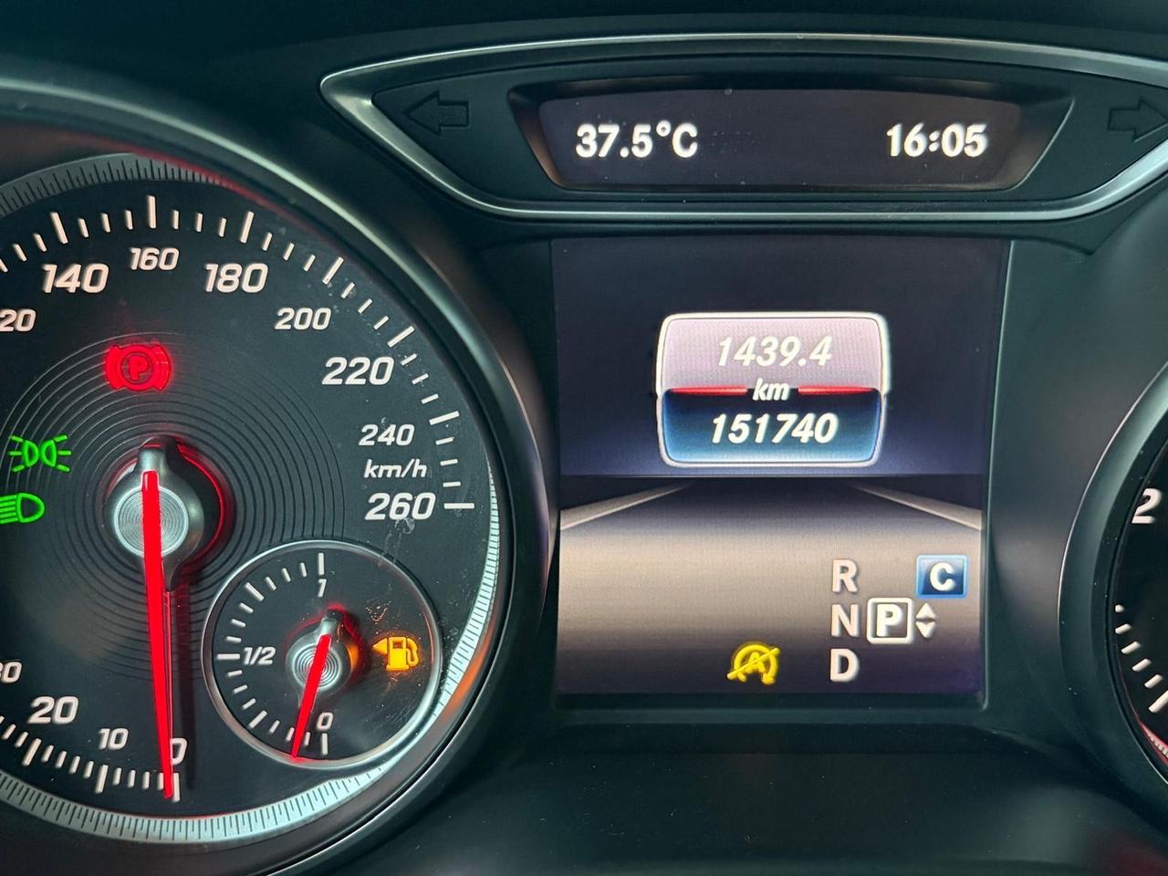 Mercedes-benz CLA 200 180 d Automatic Premium
