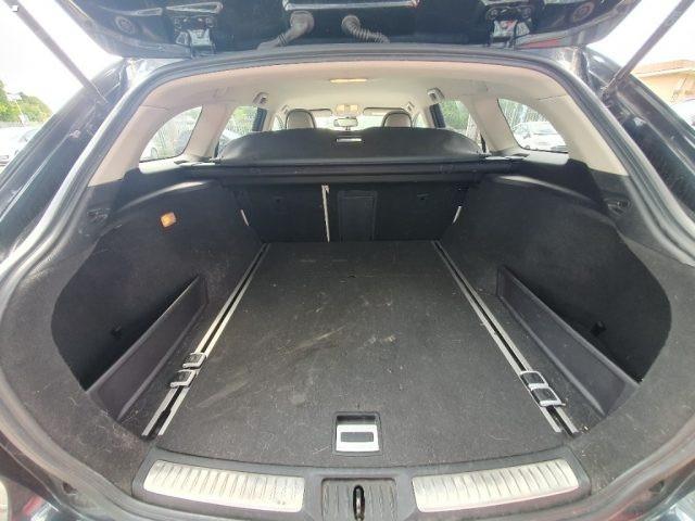 TOYOTA Avensis 2.0 D-4D Wagon Lounge
