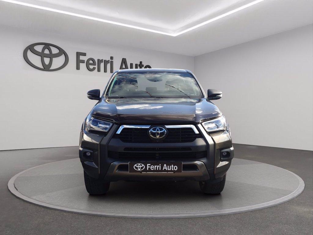 TOYOTA Hilux 2.8 d double cab invincible 4wd auto del 2021