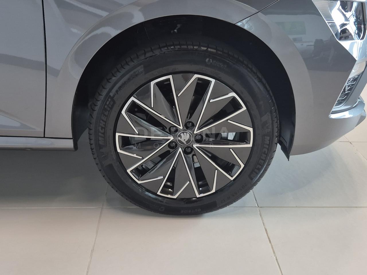 Skoda Kamiq 1.0 tsi black dots 115cv dsg