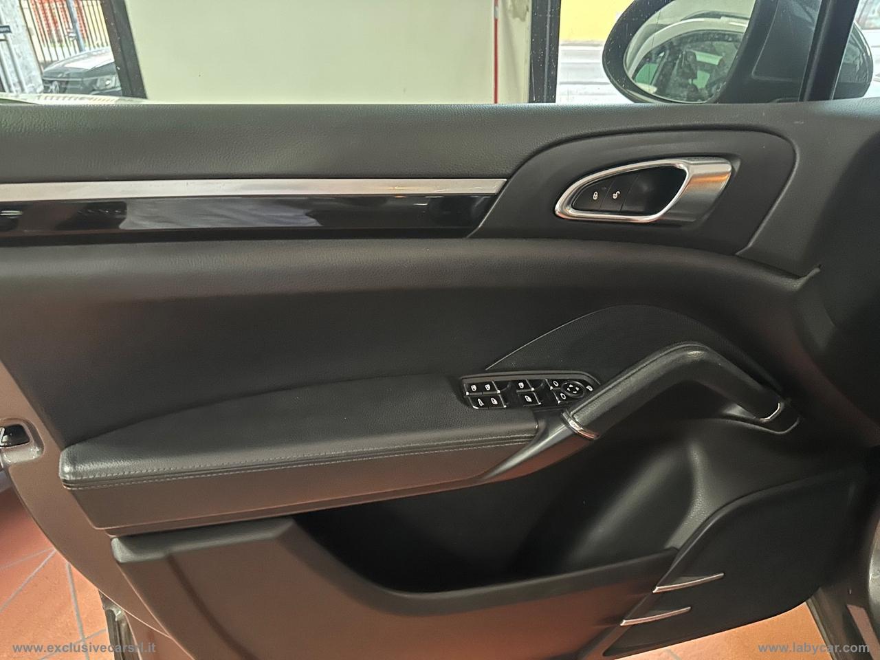 PORSCHE Cayenne 3.0 Diesel 250CV Platinum Edit.