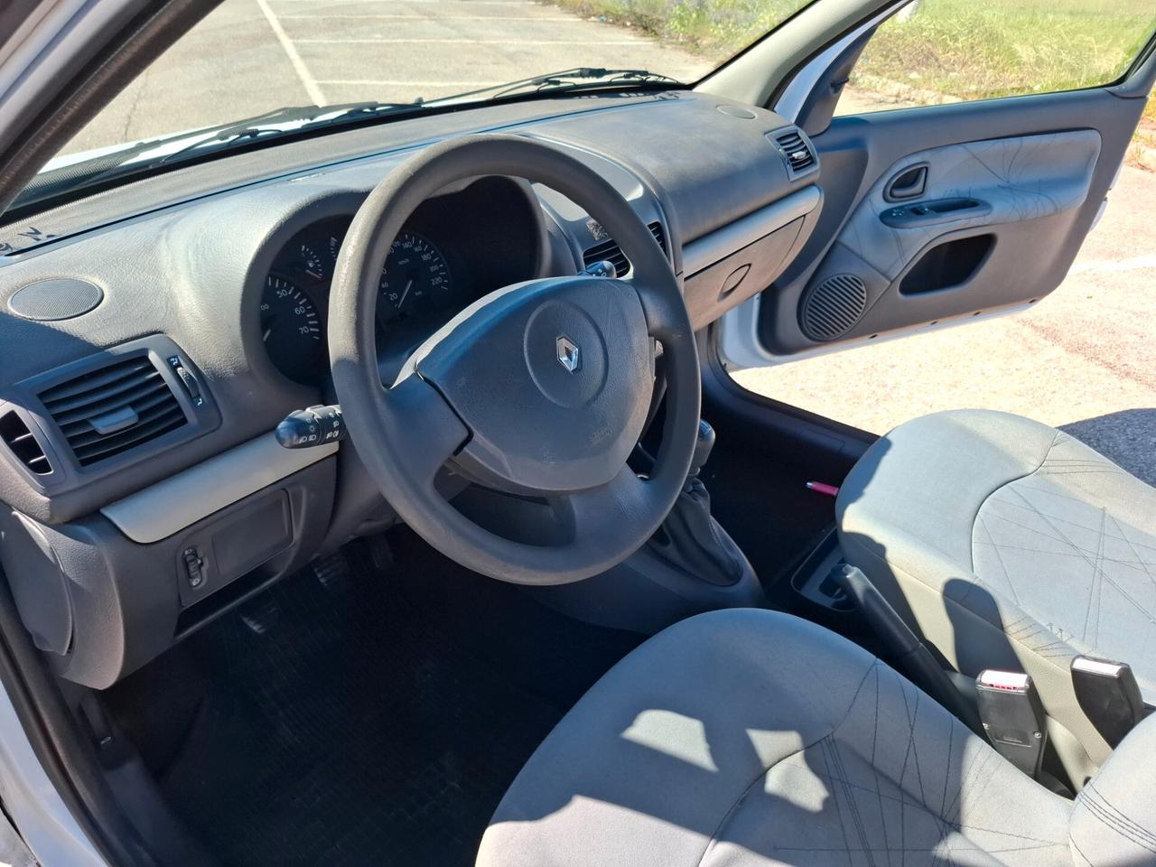 Renault Clio 1.5 dCi 65CV cat 3p. Van