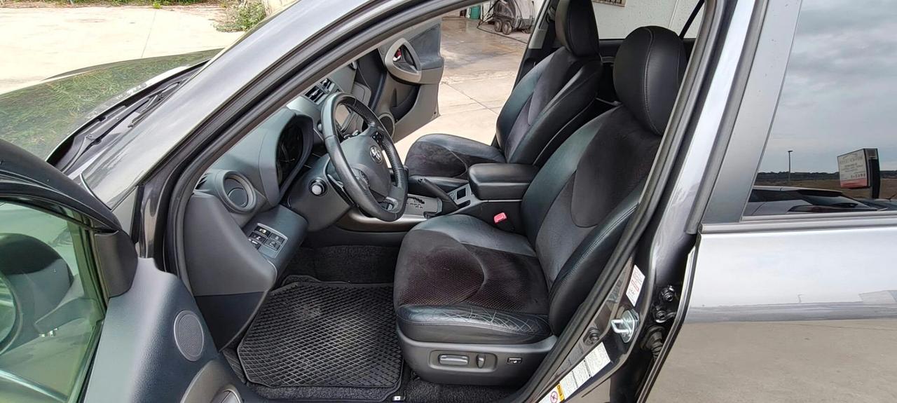 Toyota RAV 4 RAV4 2.2 D-4D 150 CV "AUTOMATICA"