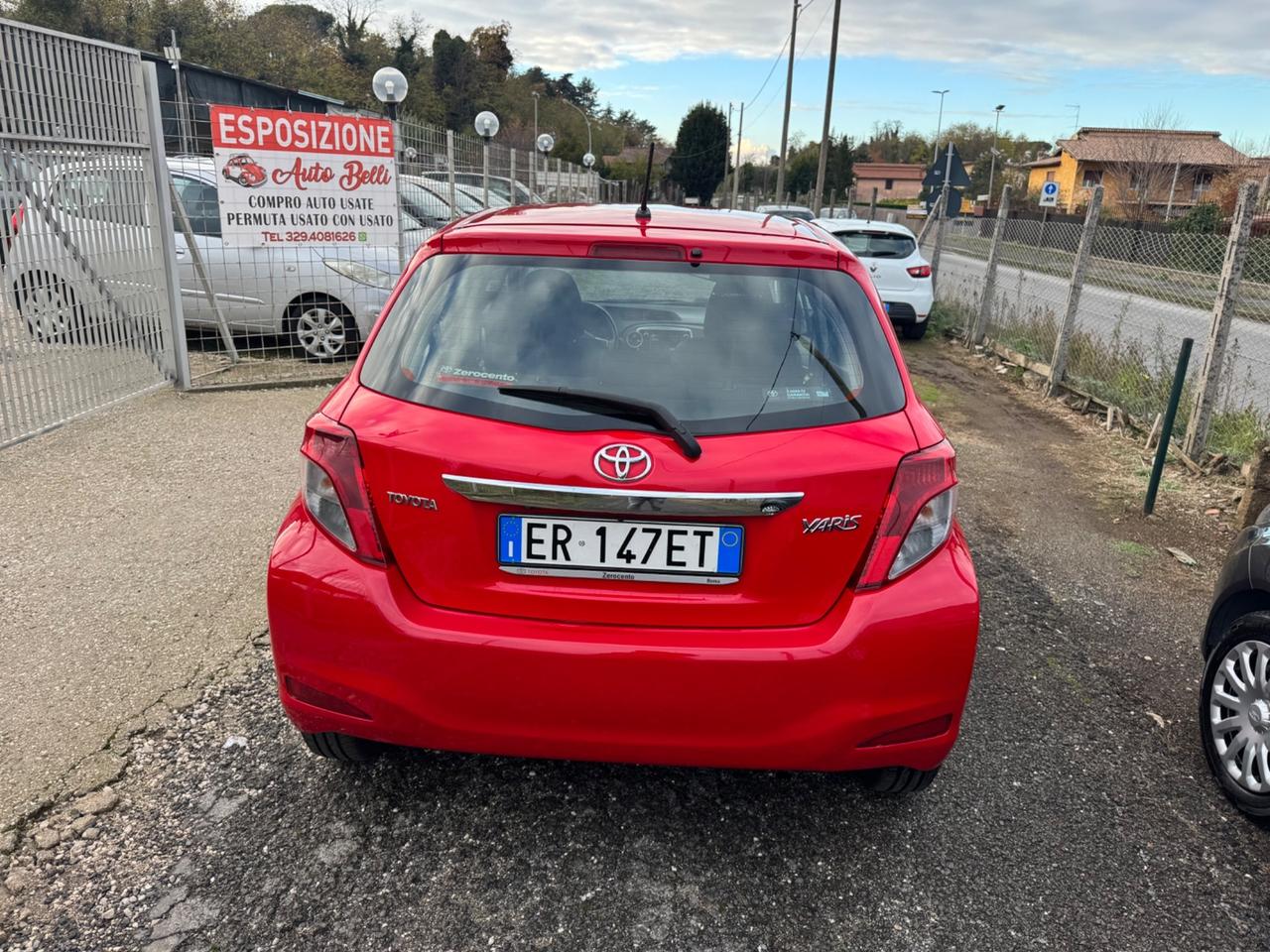 Toyota Yaris 1.0 5 porte Lounge NEOPATENTATI