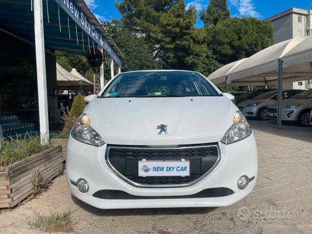 PEUGEOT 208 1.4 HDi 68CV 5p. AUTOCARRO - 2014