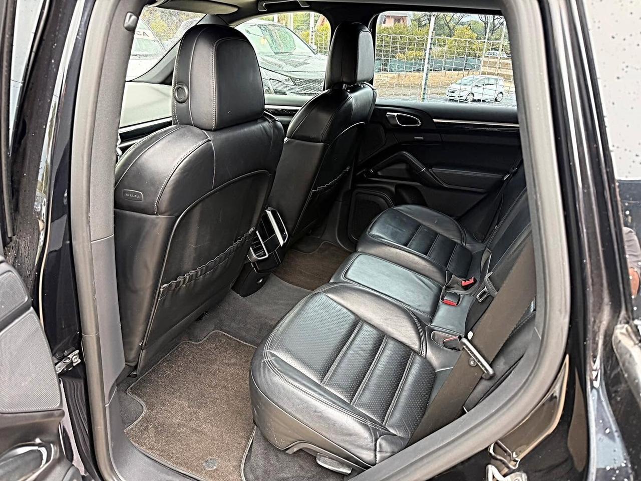 Porsche Cayenne 3.0 Diesel 12 mesi di garanzia