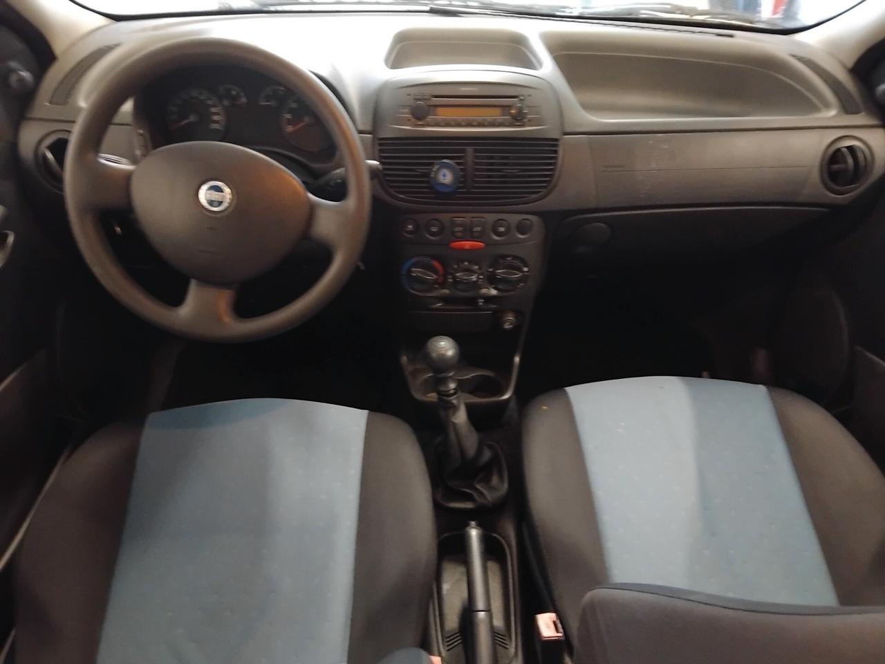 Fiat Punto 1.2 5 porte bConnect